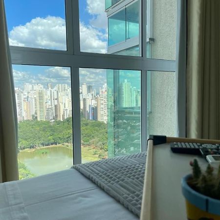 Moderno Flat Com Vista Para O Parque Vaca Brava Goiania Exterior photo