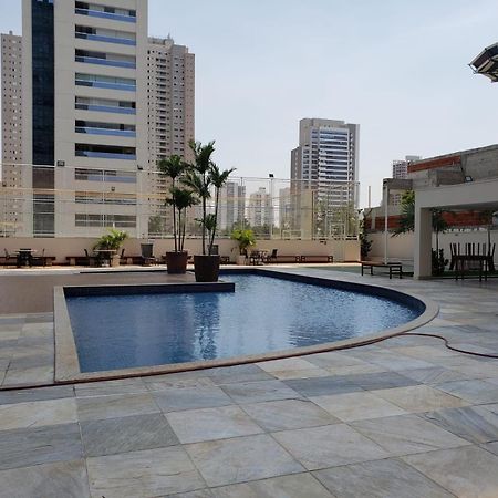 Moderno Flat Com Vista Para O Parque Vaca Brava Goiania Exterior photo