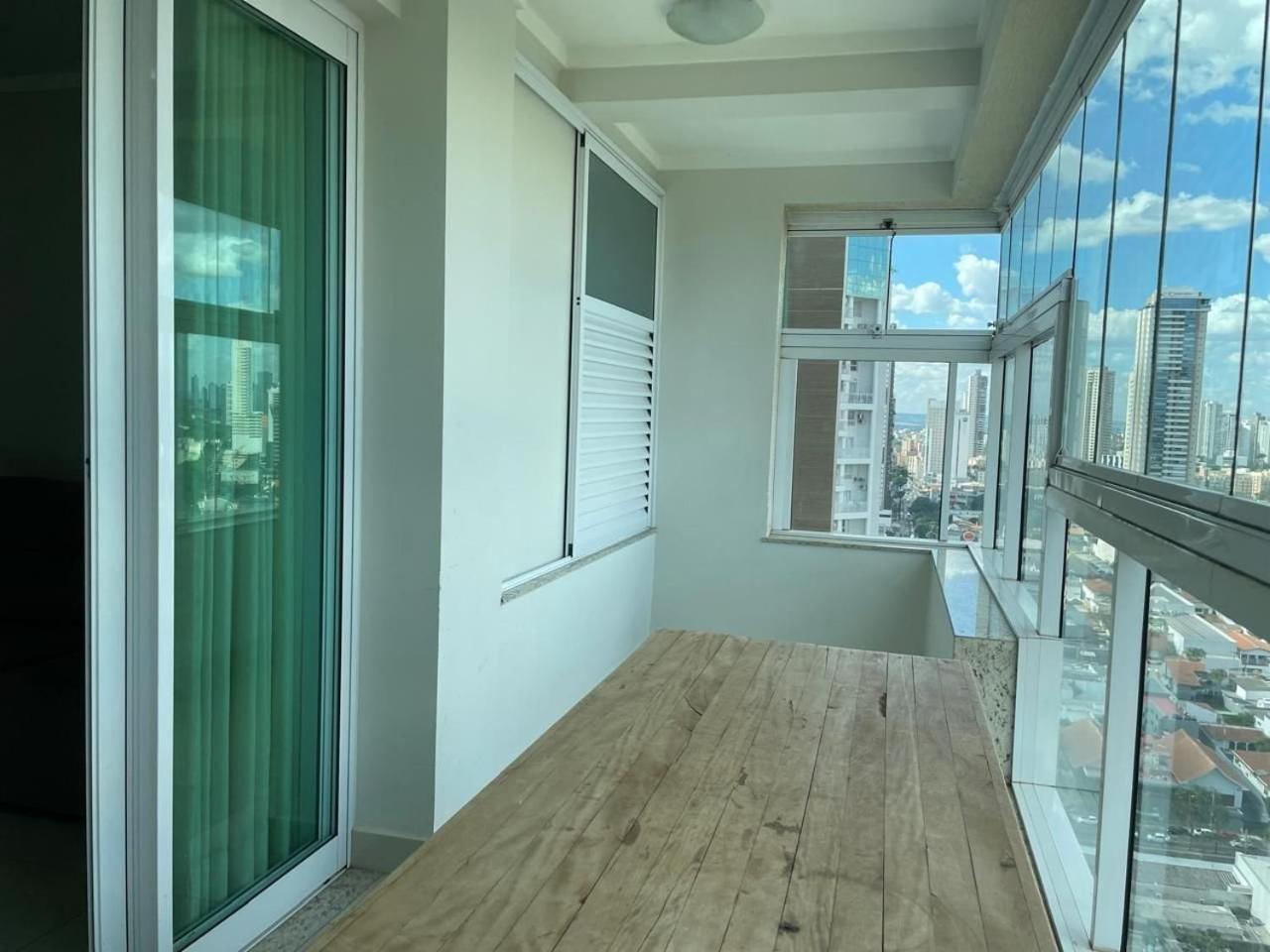 Moderno Flat Com Vista Para O Parque Vaca Brava Goiania Exterior photo